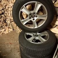 Gomme invernali 215 65 16 con cerchi in lega