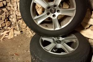 Gomme invernali 215 65 16 con cerchi in lega