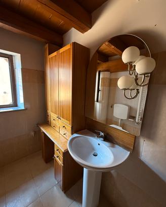 Mobile bagno in rovere con specchiera