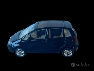 Lancia Musa nera 1/55