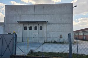 Porzione di capannone industriale