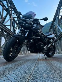 Bmw f800r