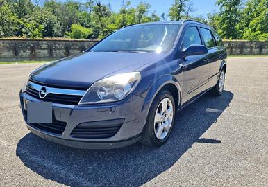 Opel astra station wagon