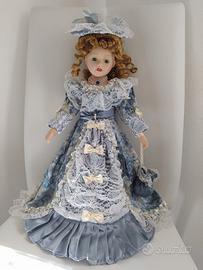 Bambola di porcellana vintage