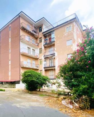 3 LOCALI A FALCONARA ALBANESE