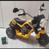 Moto Scrambler Ducati Peg Perego