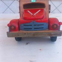 camion in legno giocattolo anni 50
