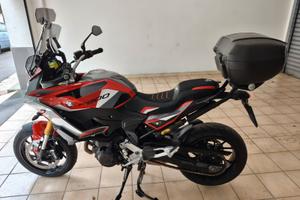 BMW F900XR