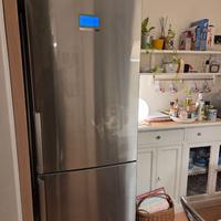 Frigorifero combi Bosch KGN49AIDP largo 70 cm