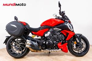 DUCATI DIAVEL V4 - 2023