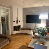 Comodo appartamento tricamere in bifamiliare