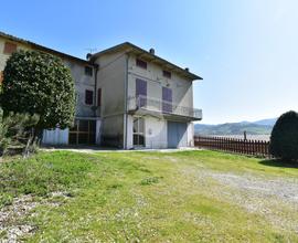 CASA SEMINDIPENDENTE A SALA BAGANZA