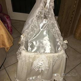 Culla in vimini rivestita per prodotti nascita