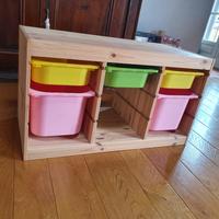mobiletto ikea con contenitori 