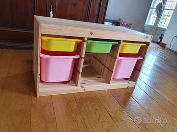 mobiletto ikea con contenitori 