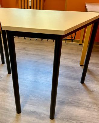 Banco a trapezio per scuole o uffici