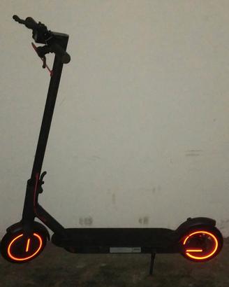  monopattino xIaomi 365 PRO