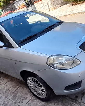 Lancia Ypsilon 1.2 Argento