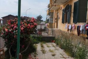 Casa bifamiliare su die livelli