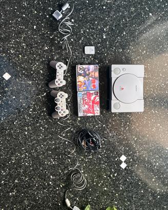 PS1 Perfetta +2 giochi originali +memory card