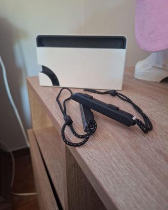 Nintendo Switch Oled + 2 giochi