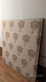 Testiera da letto imbottita antica