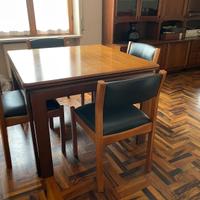 Tavolo allungabile noce massello+sedie+mobile