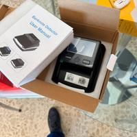 Rivelatore di banconote false. Euro e dollari