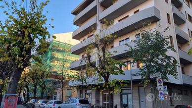 5 LOCALI A CHIAVARI