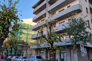 5 LOCALI A CHIAVARI