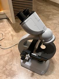 Microscopio Zeiss