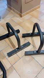 Palestra. Parallele Calisthenics “Calis Zone”.