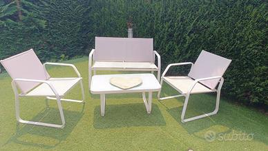 Divanetto da esterno