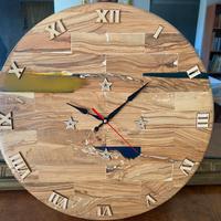 orologio a parete con base multistrato e radica