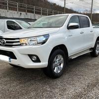 TOYOTA HILUX PICK UP 4x4 -2019-
