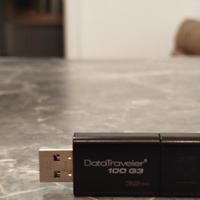 Kingston DataTraveler

32GB-3.0