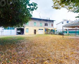 CASA INDIPENDENTE CON GIARDINO E GARAGE