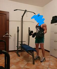 Panca multifunzione per palestra