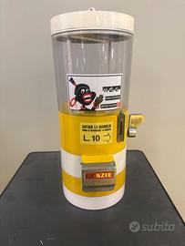 Distributore automatico di noccioline vintage