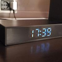 Orologio/sveglia carica cellulare wireless