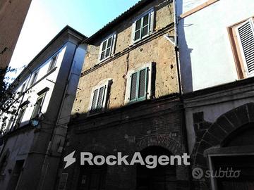 APPARTAMENTO BILIVELLO ACQUAPENDENTE