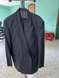 Abiti da uomo vari colori e marche