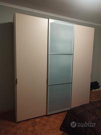 Armadio camera da letto completo di comodini