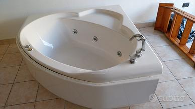 vasca idromassaggio Ideal Standard