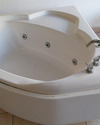 vasca idromassaggio Ideal Standard