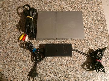 PS2 Slim SCPH-70004 Argento (Solo Console e Cavi)