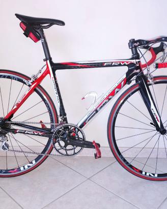 BICI DA CORSA FRW IN CARBONIO