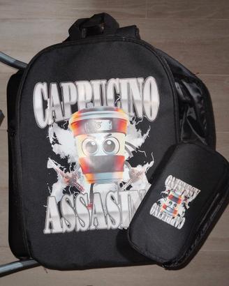 Zaino "Cappuccino Assassin" con astuccio