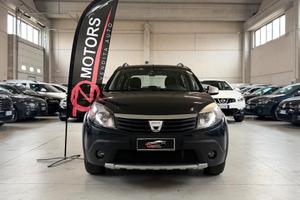 Dacia Sandero Stepway 1.6 8V GPL 85CV NEOPATENTATI