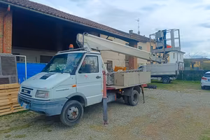 Iveco Daily 35 10 piattaforma area 